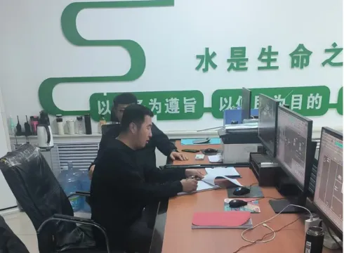 当“月光”邂逅 “中国绿”（一）｜伊旗污水处理厂双节纪实：用坚守绘就山河守护色